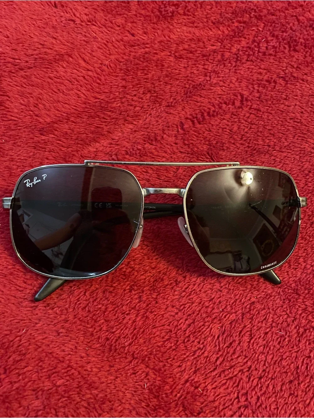 Ray-Ban Pilot Sunglasses - Silver Frame with Dark Lenses